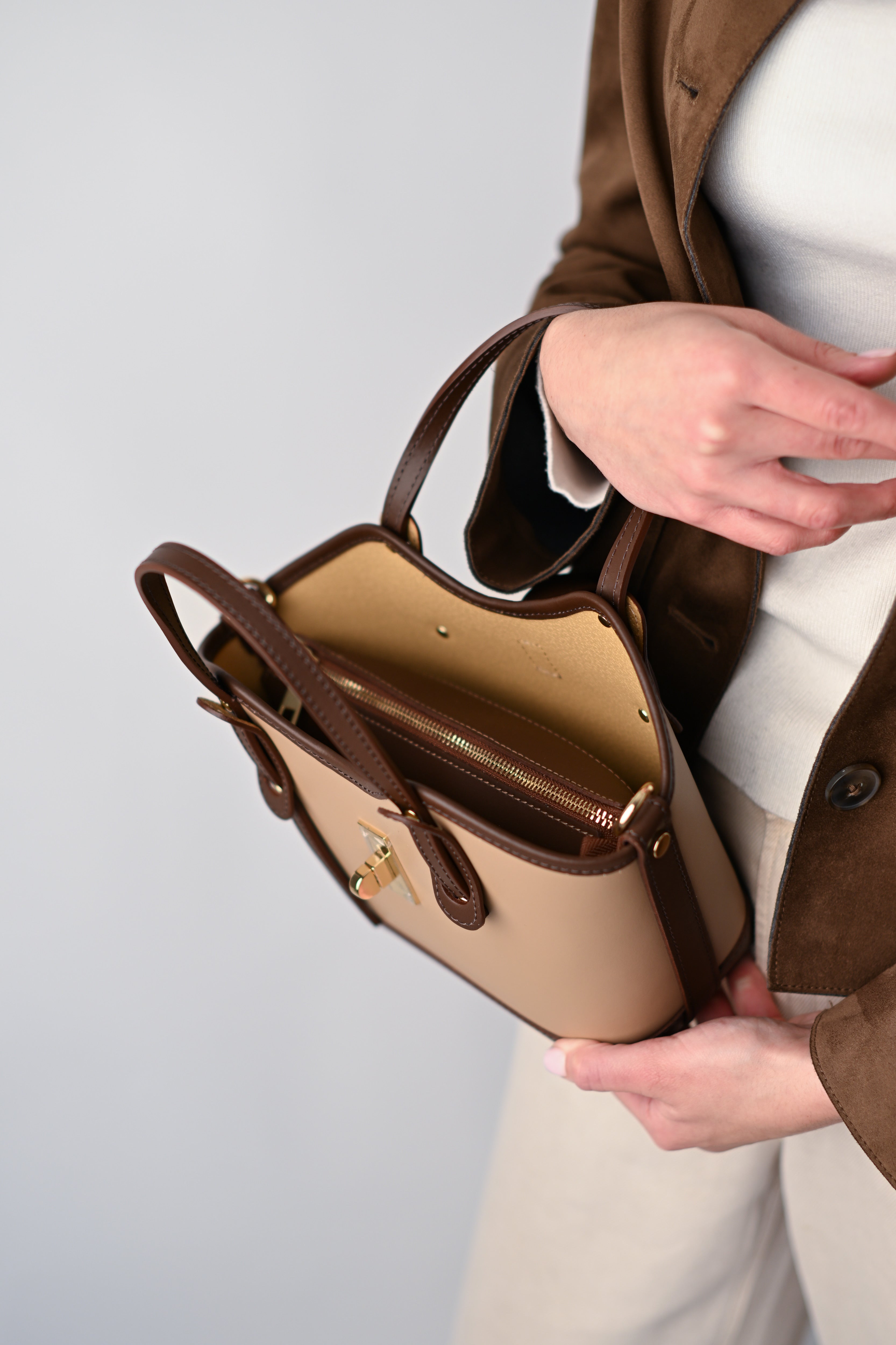 VANESSA MINI BRĄZOWY CZEKOLADOWY Z MOCHACCINO