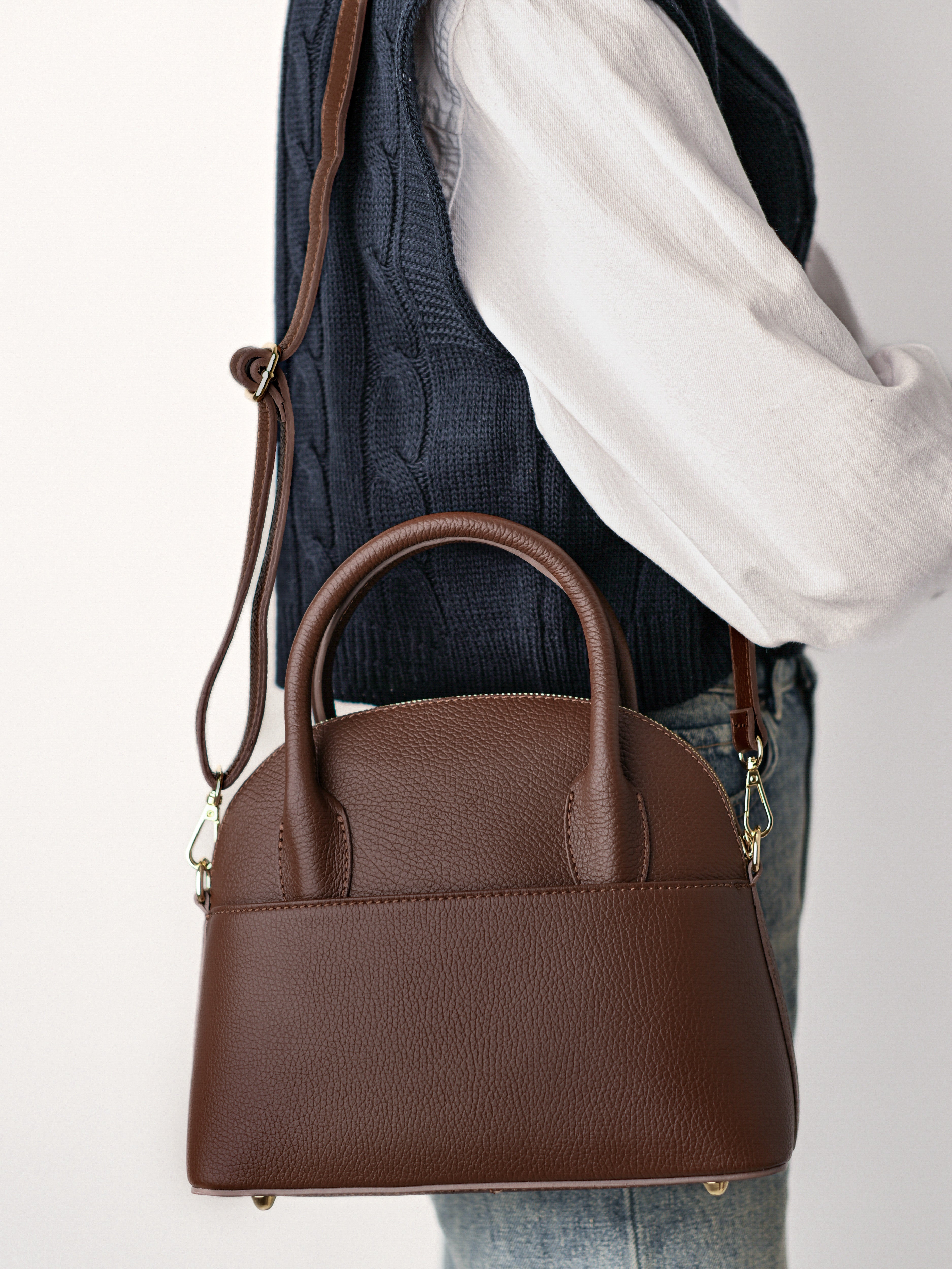 EMMA MAXI CIOCOLATĂ NEAGRĂ, PIELE NATURALĂ.