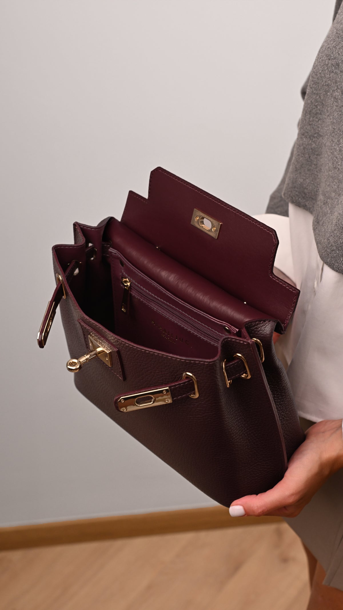MIA DARK CHERRY